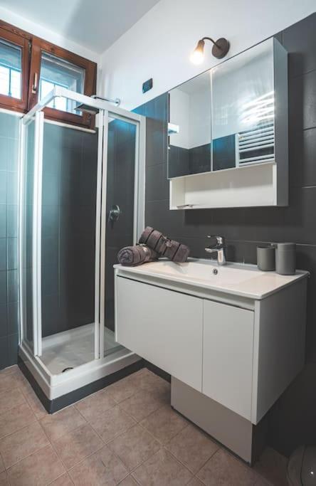 La Corte Apartment Monza - Milano + Free Wi-Fi Lissone Exterior foto